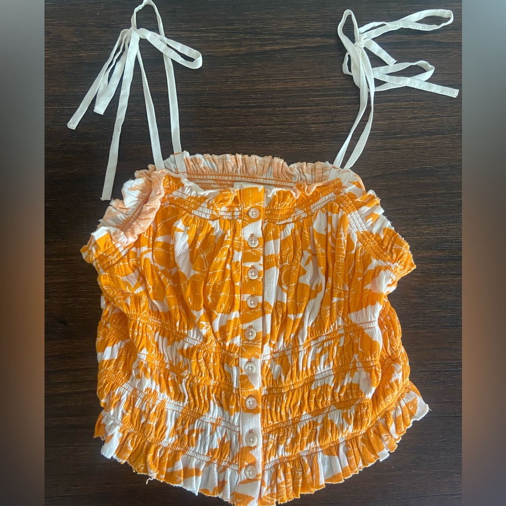 NWOT! Urban Outfitters Tropical Smocked Shoulder Tie Crop Top